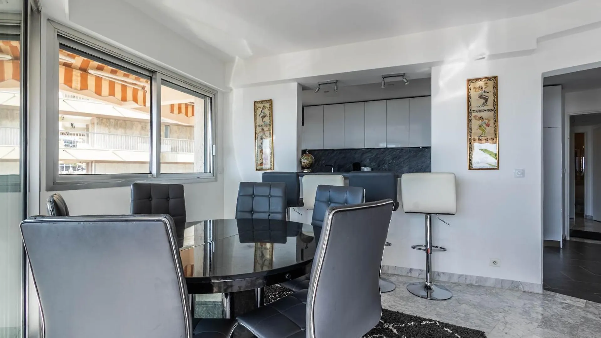 Apartment Appartement Les Pieds Dans L'Eau Pour 6 Personnes A Saint-Raphael